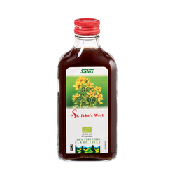 Pure fresh plant juice St. John's Wort